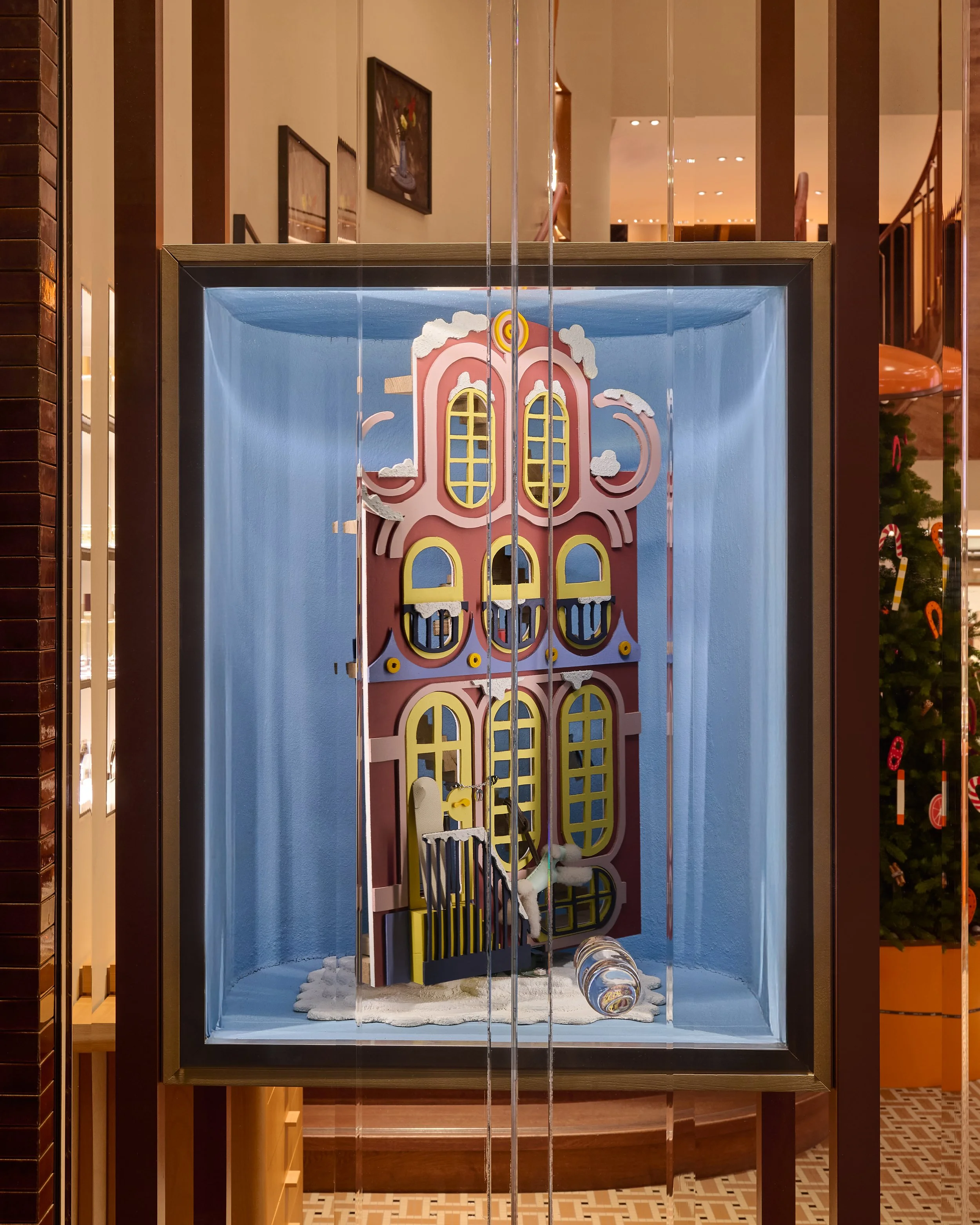 HERMÈS' WINDOW DRESSING THROUGHOUT THE YEARS — Numéro Netherlands
